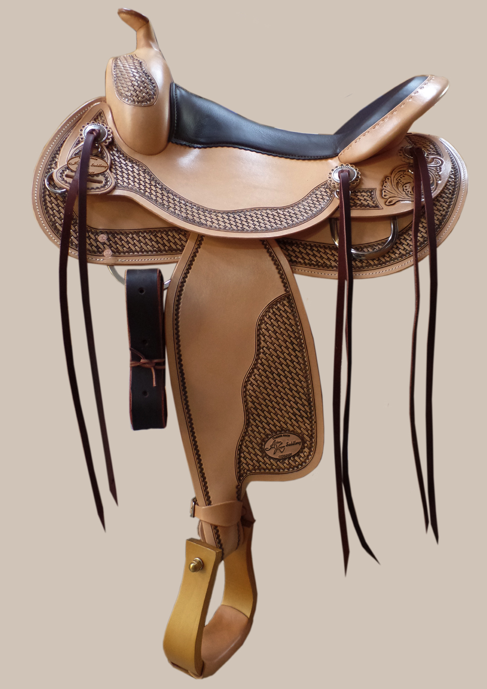 Westernsattel Kurz, flowertooling, antikfinish